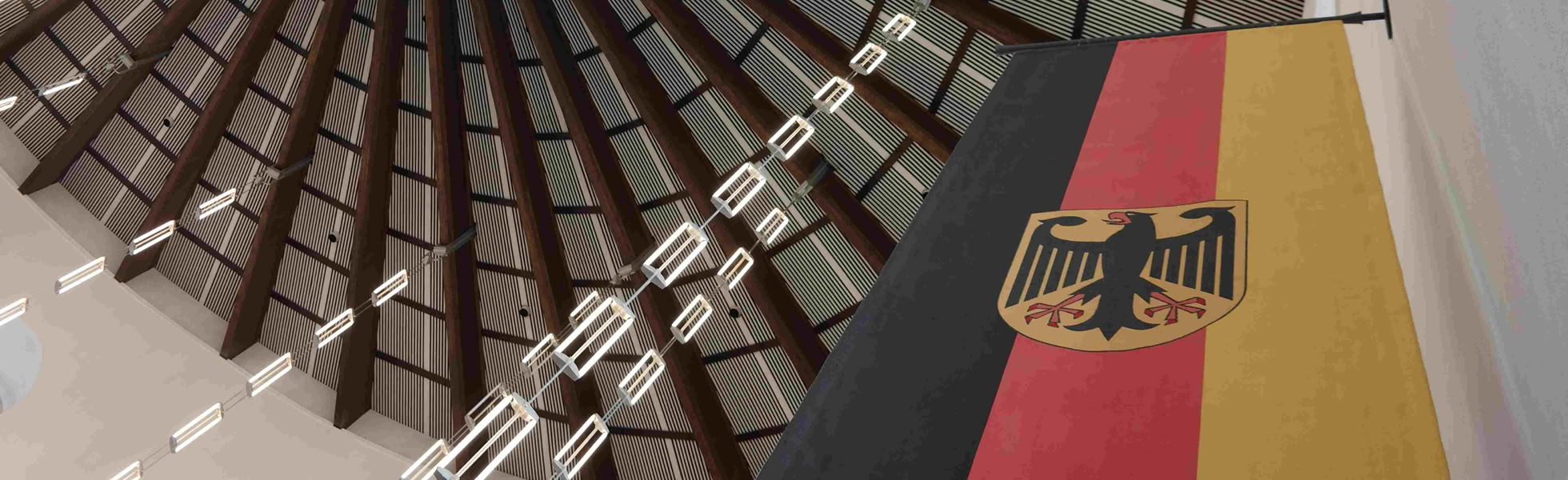 alt="Führungen zur Demokratie-Geschichte in der Frankfurter Paulskirche"